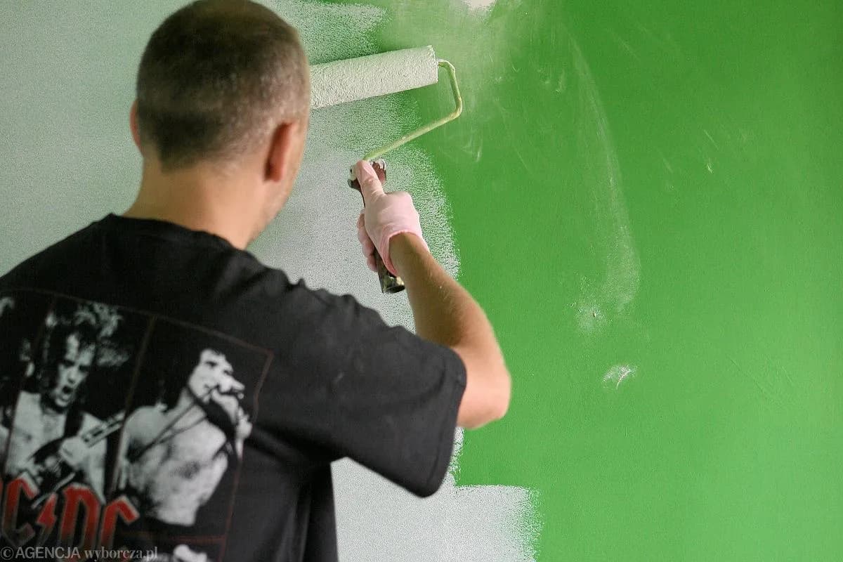 Remont w sobotę w bloku: Jak hałasować legalnie i z głową?