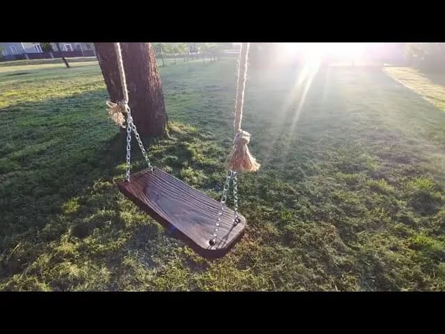 Jak zamontować huśtawkę na drzewie? Bezpieczny przewodnik krok po kroku